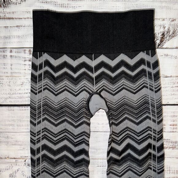 Lululemon Women’s Ebb To Street Seamless Chevron Tights Size 4 - Picture 5 of 5